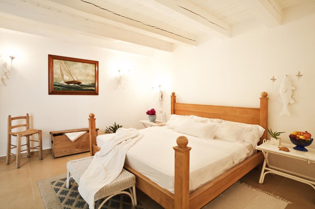 Villa Dei Tramonti Porto Rotondo Szoba fotó